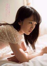 Risa Yoshiki Hiroko Sato Mion Mukaichi Hitomi Yasueda Ju Jingyi Risako Ishikawa Iroha Yanagi [Weekly Playboy] 2015 nr 05 Zdjęcie