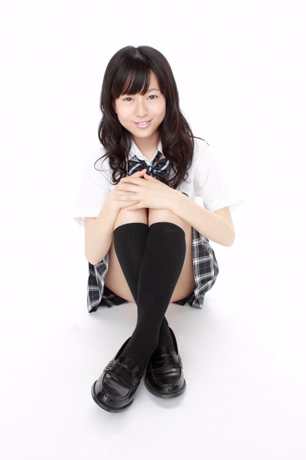 Natsumi Chiba Natsumi Chiba << 17-year-old half-chan enrolled! 
