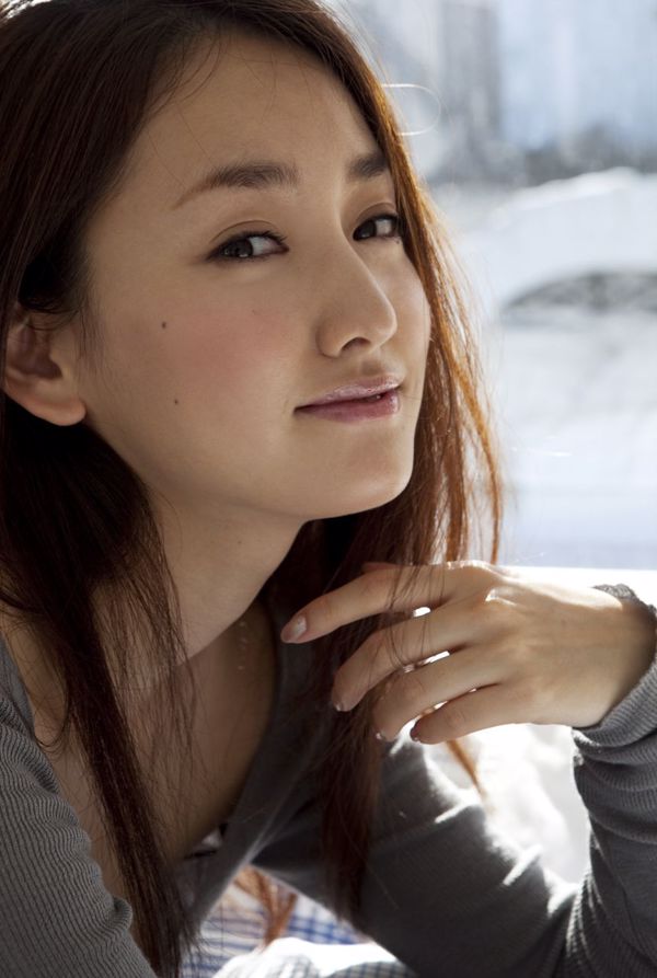 Natsuko Nagaike "Prisme" [Image.tv]