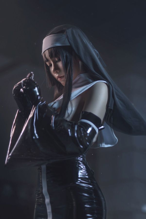 [Zdjęcie gwiazdy internetowej COSER] Bloger anime uki pora deszczowa - zakonnica czarny żelkot