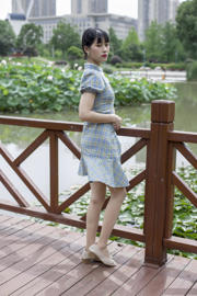 [Sihua SiHua] SH173 Shishi Cheongsam Soie de porc fille marchant dans le parc