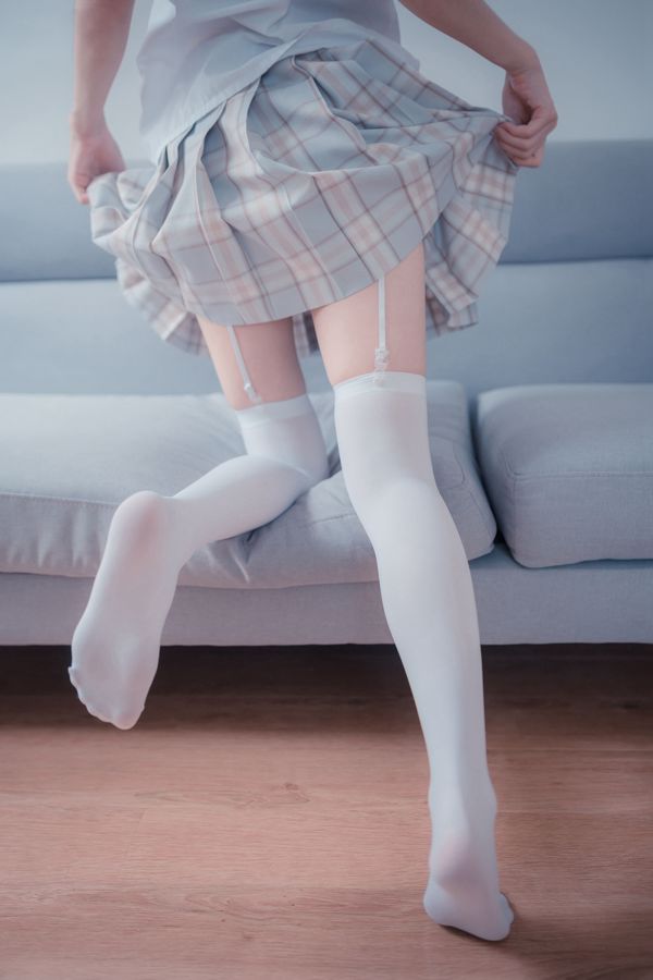 [Wind Field] NO.065 Plaid skirt with white silk