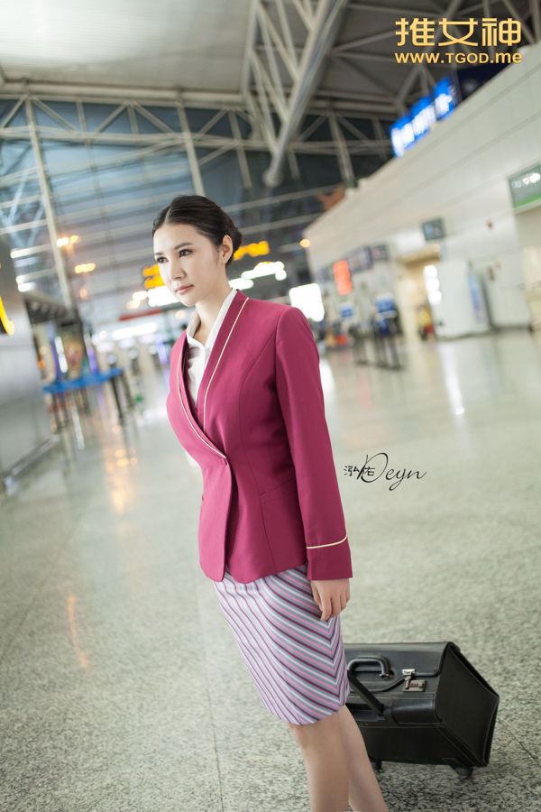 Gu Xinyi "Perdido en el aeropuerto La vida privada de una azafata" (Parte 1) [TGOD Push Goddess]