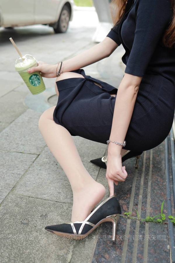 [IESS 奇思趣向] Si Xiangjia 837: Pończochy „Sweet Frappuccino” Wan Ping z pięknymi nogami
