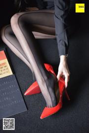 Hot Mom Junjun "Hot Mom Black Fashion Socks" [异思趣向IESS] Silk Xiangjia 317 Beautiful Legs and Feet