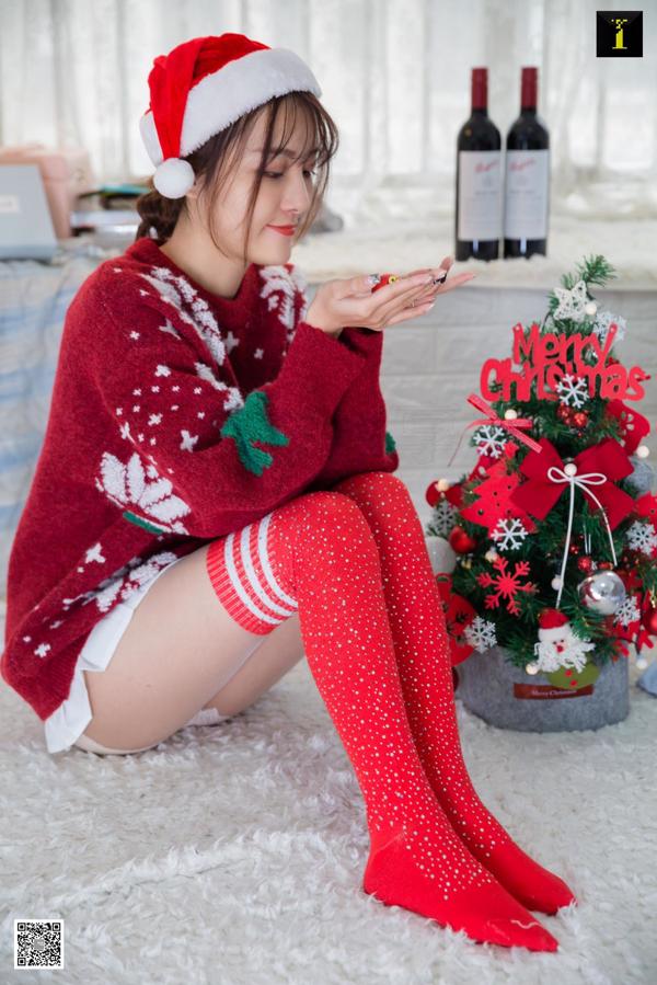 Wanping "Red Wine and Christmas" [Iss to IESS] Beautiful legs in stockings