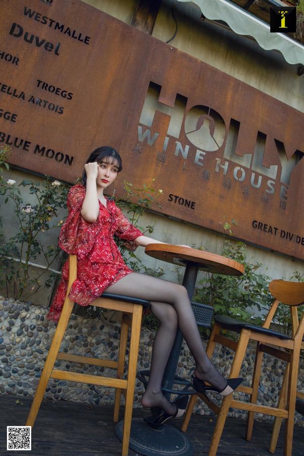 Model Miao Sister "Encounter with Spring Blossoms" [Issing to IESS] Black silk legs
