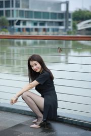 [IESS 奇思趣向] Model: Xiaojie "Beauty on the Bridge"