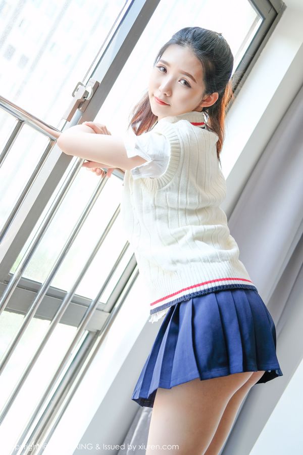 Cute Little Ye Zi "Chica suave con uniforme escolar" [优 星 馆 UXING] VOL.056