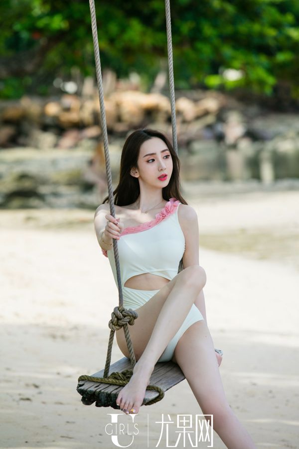 Yu Siqi "Chica en la playa" [Ugirls] U379