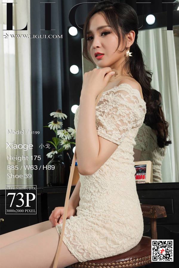 Modelo de pierna Xiao Ge "Vestido de encaje y pie de seda" [丽 柜 LIGUI] Network Beauty
