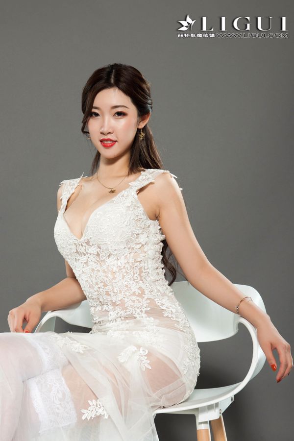 Xiao Xiao "Beautiful Lace Dress" [丽柜Ligui] Beautiful legs and silk feet