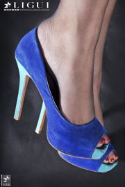 Modelo Si Qi "Tacón alto azul y pie de seda negro" Obras completas [丽 柜 贵 足 LiGui] Hermosas piernas y pie de seda Imagen fotográfica