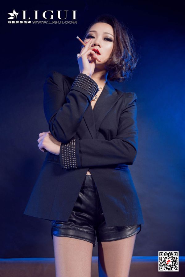 [丽柜Ligui] Model Mandy "Girl in Black Silk Suit"