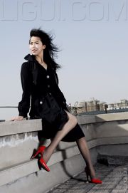 [丽 柜 LiGui] Model Cheng Hailun "Red and Black" Silk Foot Photo Picture