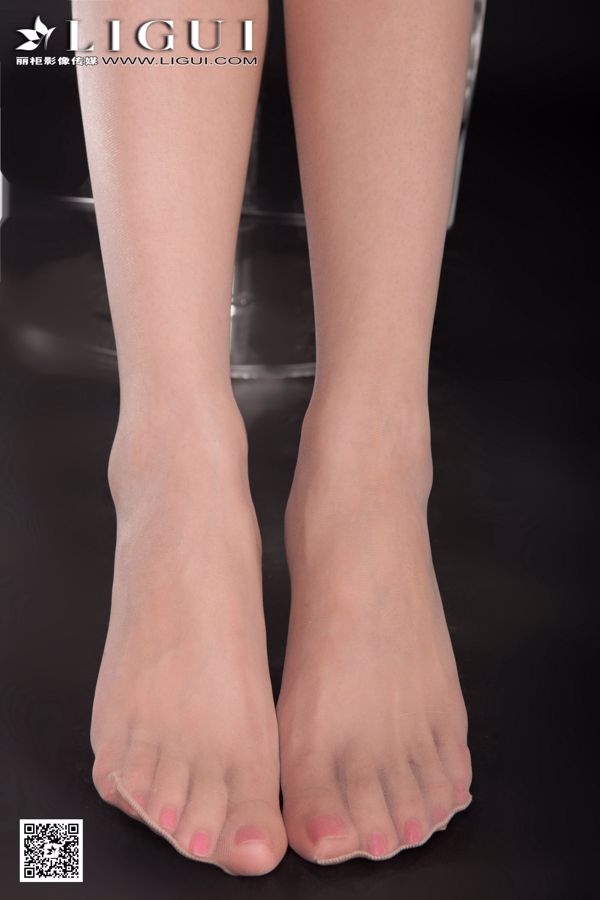 [丽 柜 贵 足] Modelo Lele "Uso profesional con pies sedosos y tacones altos" Colección completa de hermosas piernas y fotografías de pies de jade