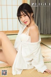 Modelo Anna "Camisa blanca de baño y pie de seda" [丽 柜 LIGUI]