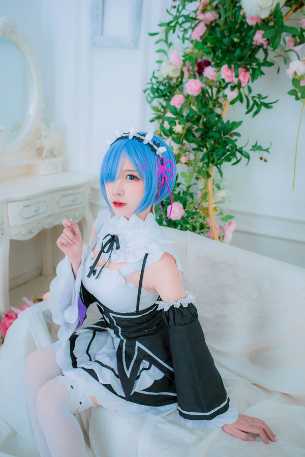 Net Red Coser Erzo Nisa "The Maid of Rem"