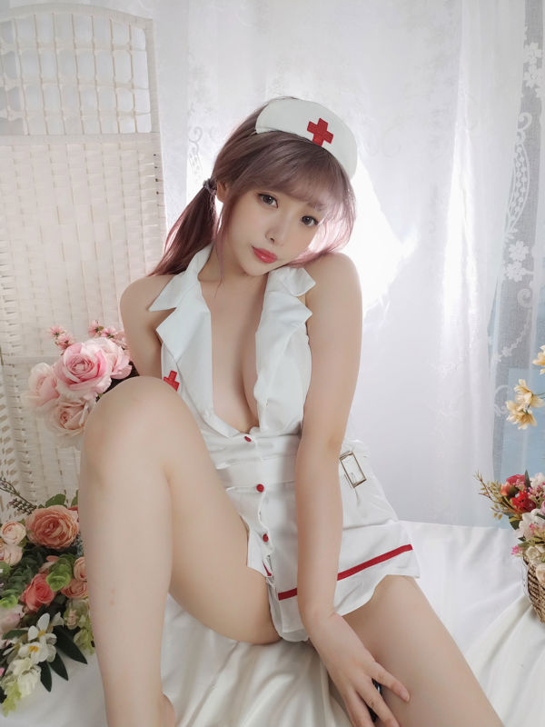 [COS Welfare] Anime blogger Wenmei - Enfermera