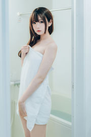 [Net Red COSER Photo] Weibo Girl Paper Cream Moon Shimo - PRIMAVERA