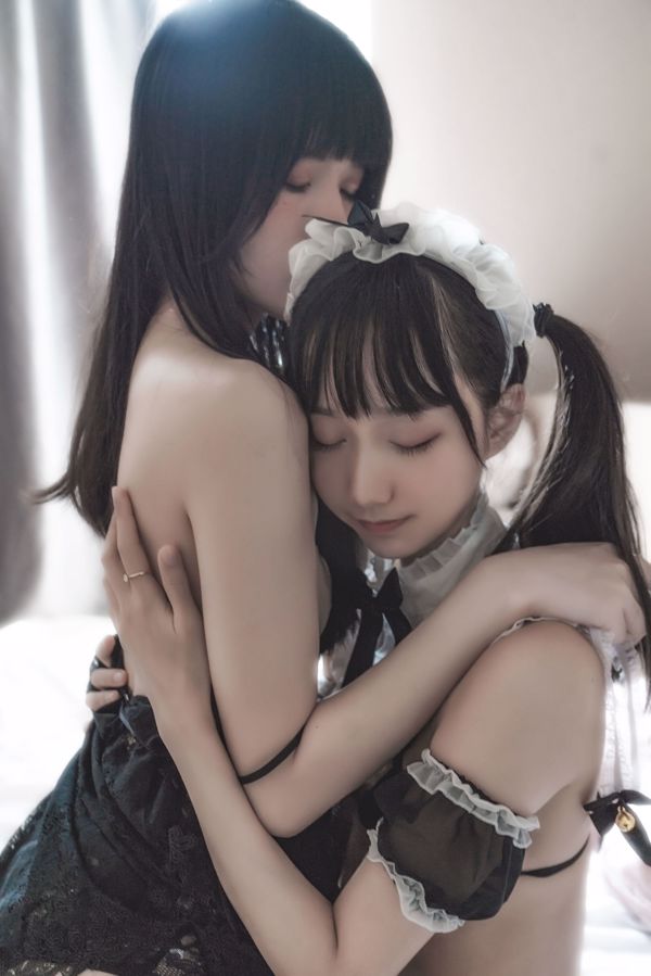 [Beauty Coser] Mu Mianmian OwO&Sakura Momao "Twilight (Black Dress×Girl Shake)"