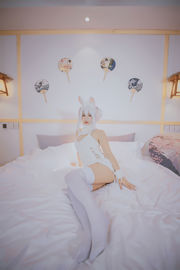 [COS Welfare] La dea Lolita Banma Winter's Dangerous Ears-Wolf Girl & Rabbit Girl