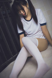 [Zdjęcie Cosplay] Cute Ono Girl w - Odzież sportowa・Smutna