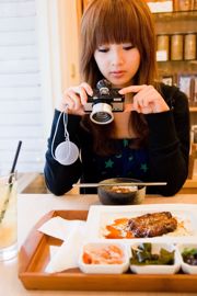 Mikako / Zhang Yunfei "ผลไม้ในกาแฟผลไม้"