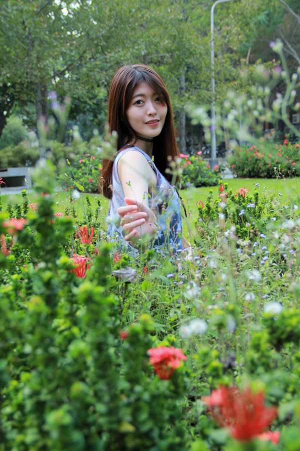 [Taiwan Internet celebrity beauty] Brindy Xue Xue/Huang Pinxuan "Taiwan University Outside Shooting"