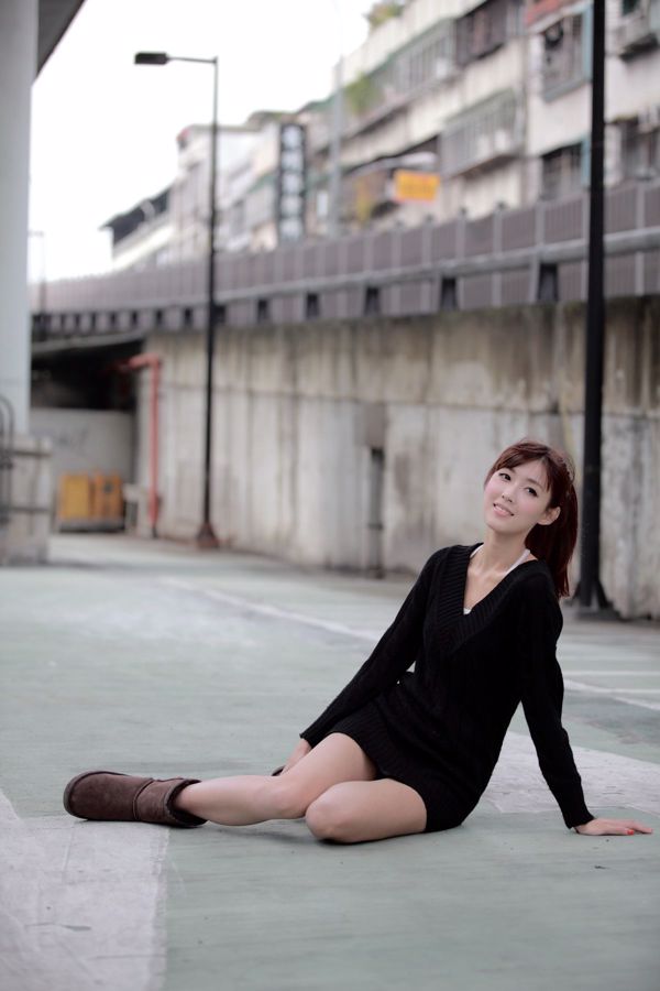 Taiwan model Kila Jingjing/Jin Yunqiao "4 sets of street shooting series pictures" collection