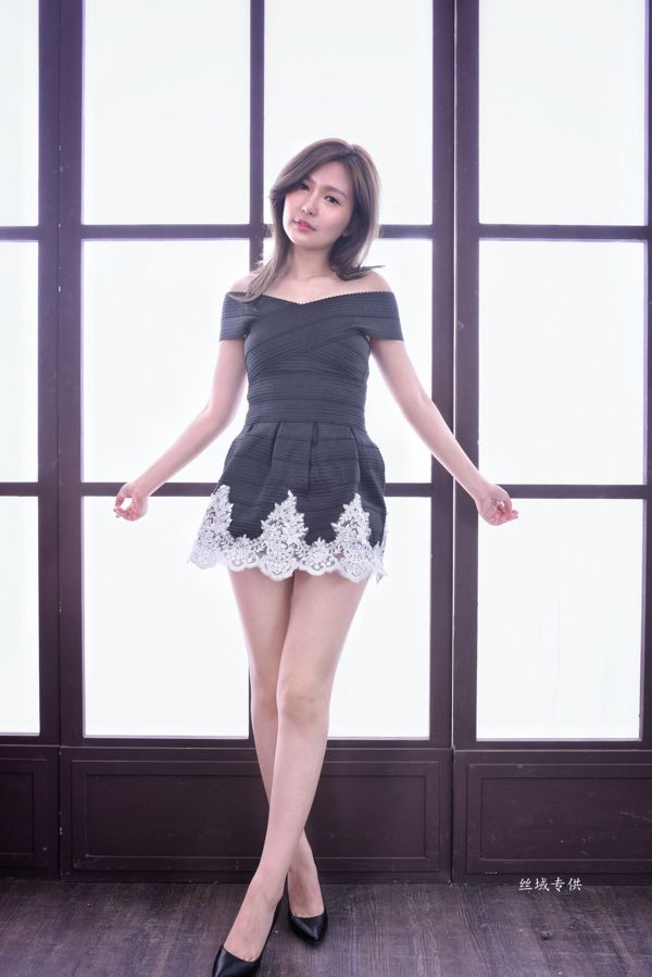 [Taiwan Zhengmei] Qiu Aichen "2 sets of beautiful leg costumes"
