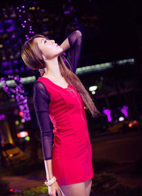 Winnie Xiaoxue/Zhuang Yonghui "Red Night Shooting"