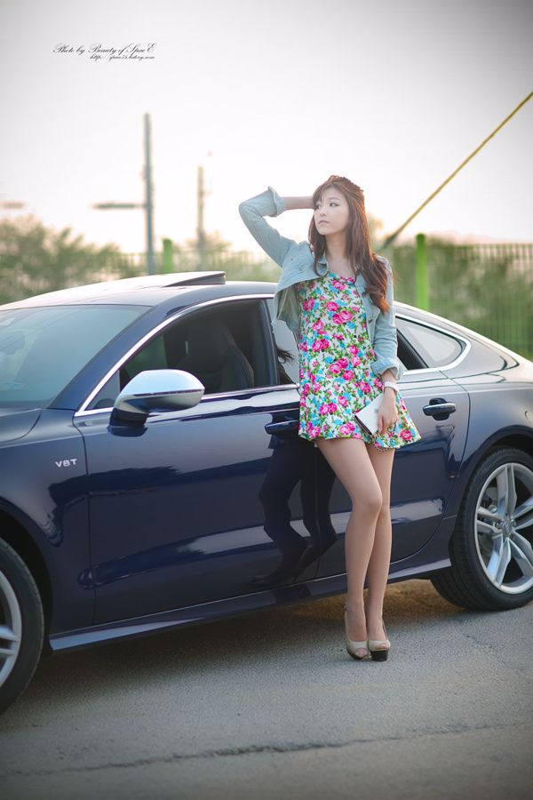 [Korean Beauty] Lee Eun-hye "Street Shooting Cowboy Gua + Flower Dress"