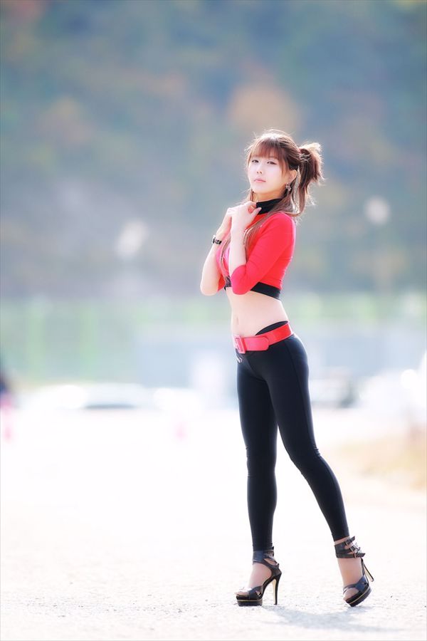 Wyścigowa dziewczyna Xu Yunmei Heo Yun Mi "Red Tights Series" Zestaw zdjęć HD